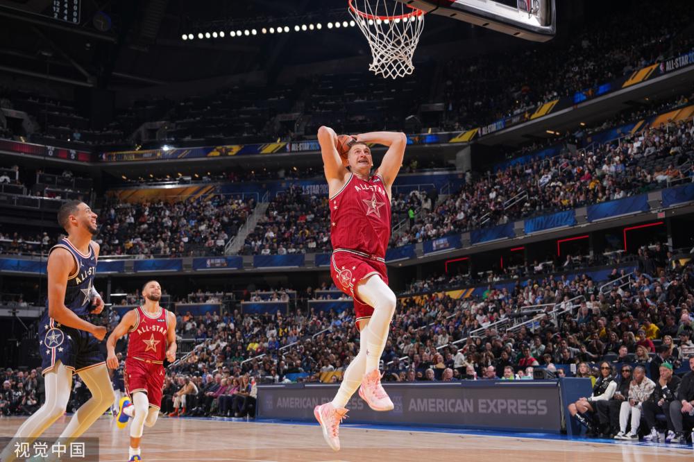 一位在中国 一位在中国