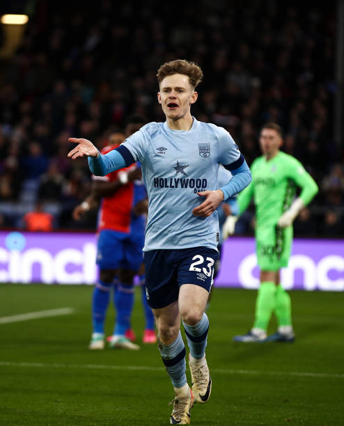 以其极具创 以其极具创